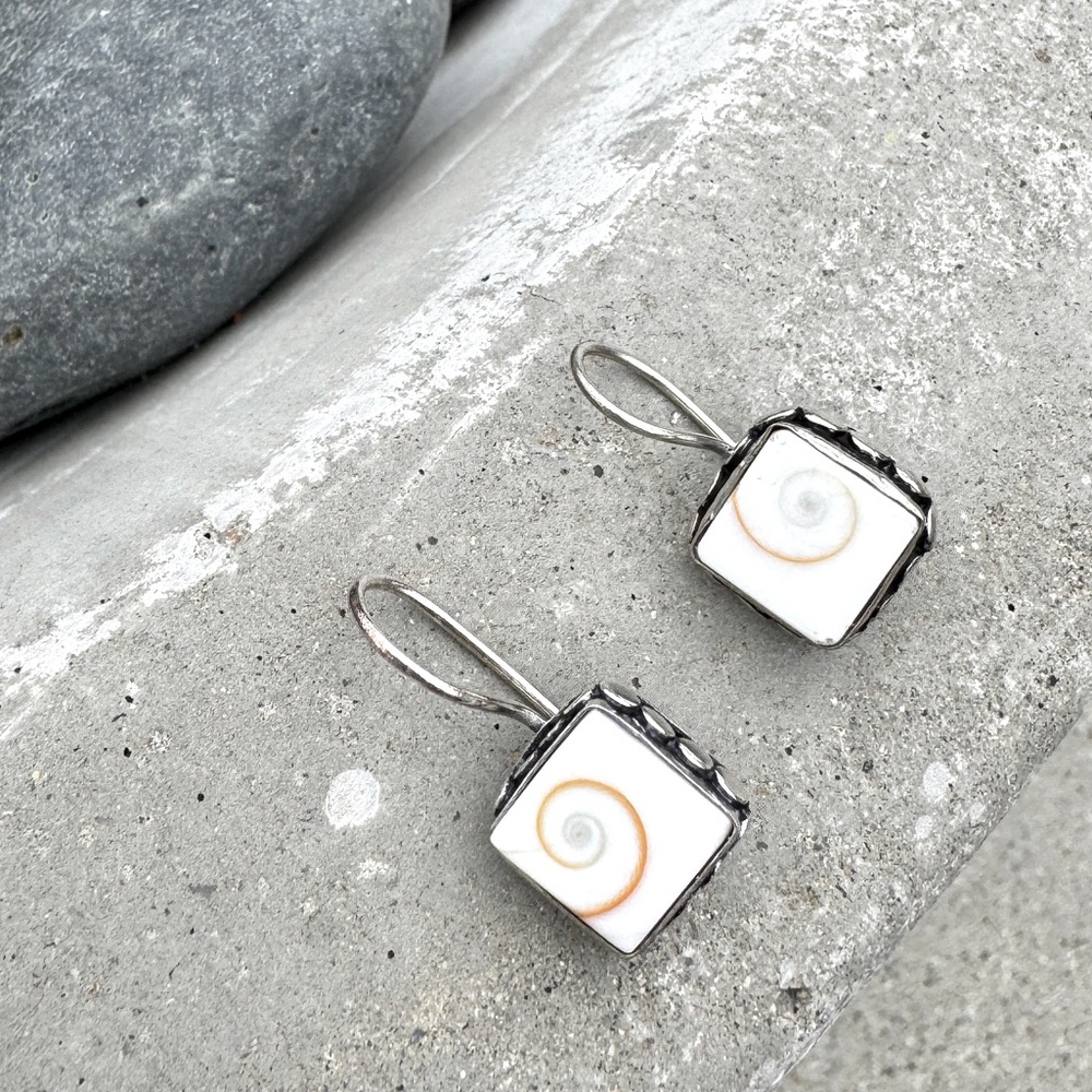 Sundance SHIVA EYE earrings Sterling silver shell metallic square swirl drops